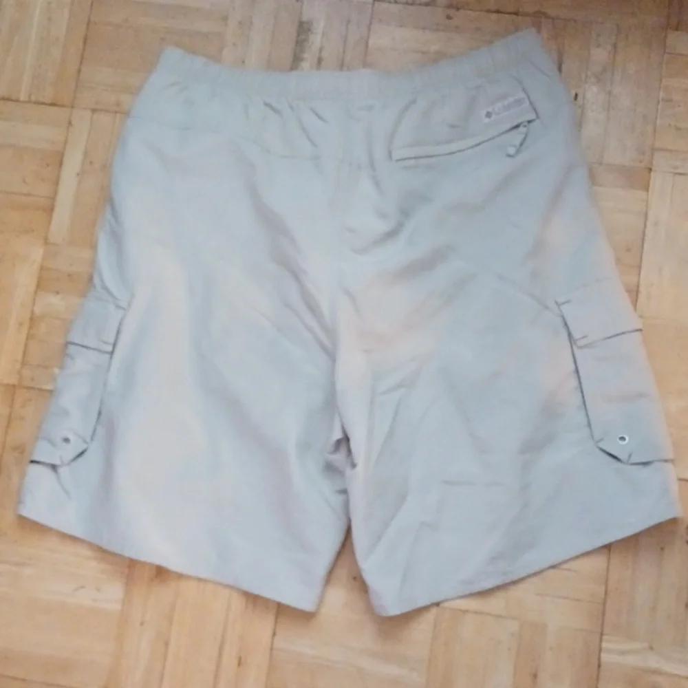 Columbia board shorts men's size medium